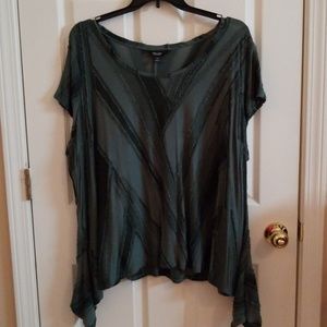Plus sized Women's top Hunter green 2x
